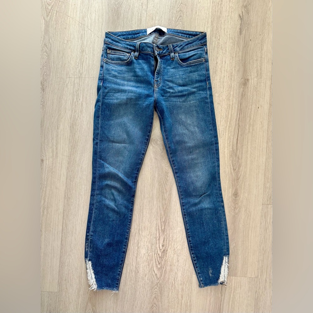 IRO Women’s Jarod Distressed Cropped Skinny Leg Jeans. Size 27 👖🩵